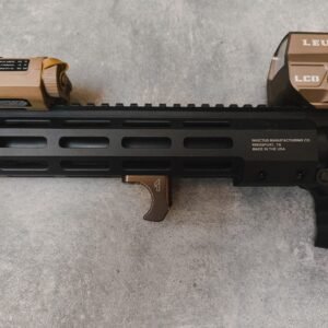 Seitenansicht des TIER1ONE UBERSTOP 1 AR15 M-LOK Handstops