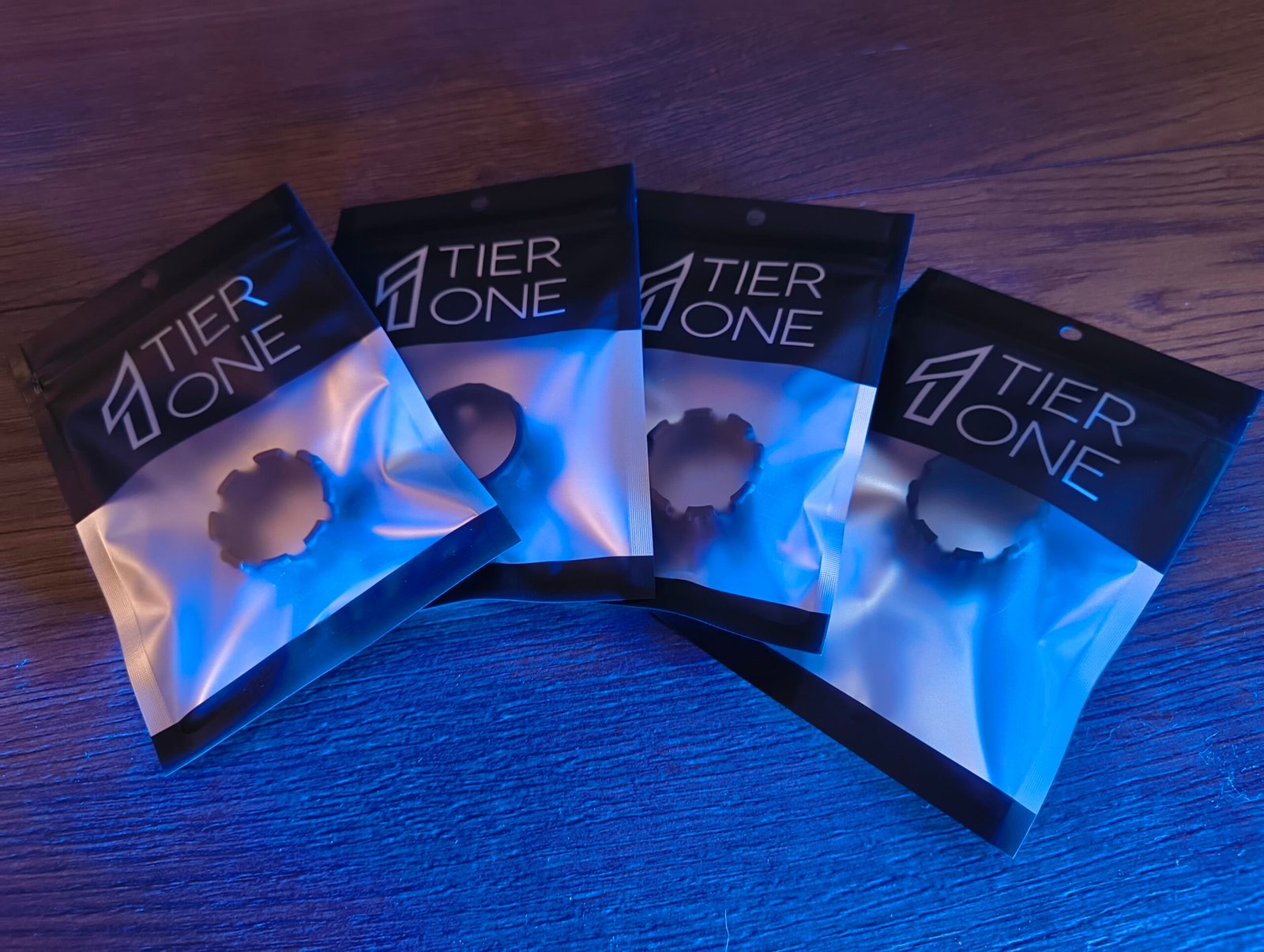 TIER1ONE Schlossnuss 1 Castle Nut in Originalverpackung, sichtbar mit Label und Schutzbeutel.