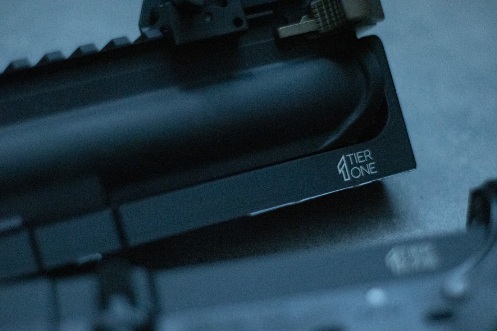 Rückansicht des Tokyo Marui MWS Staubschutzes mit sichtbarer Kontaktfläche.