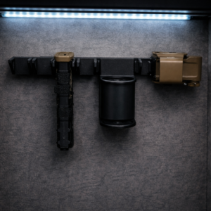 Magnetisches Organisationssystem für Waffenschränke mit ArmoryRail Halterung von TIER1ONE